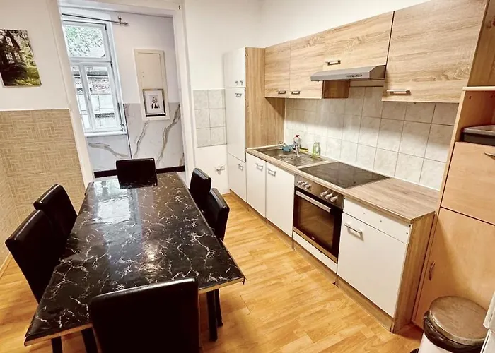 Проживання в сім'ї Lovely In Maerzstrasse Area Mz10
