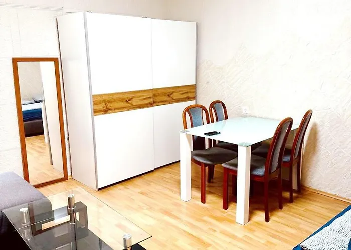 Проживання в сім'ї Lovely In Maerzstrasse Area Mz10